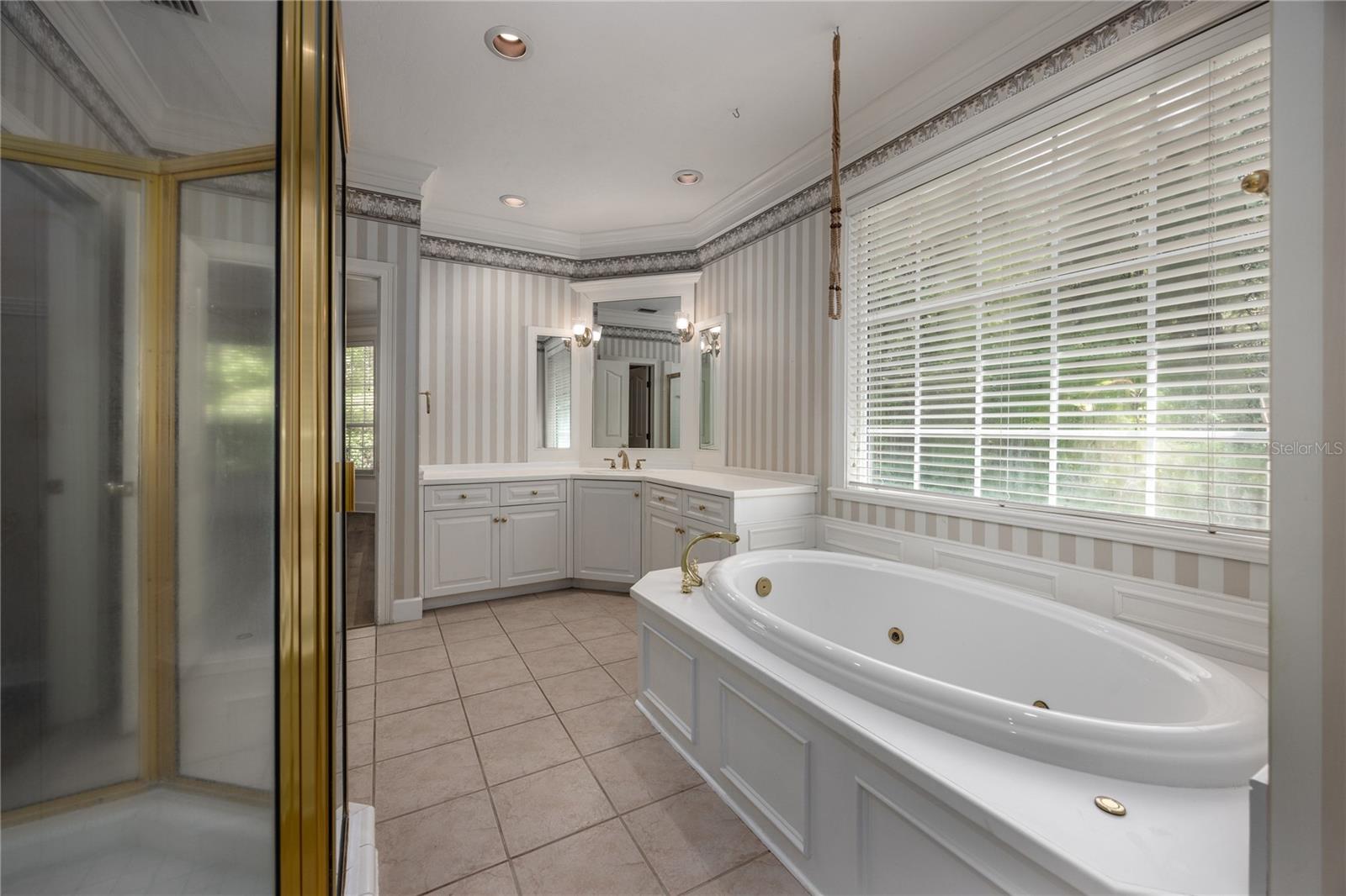 HUNTINGTON PH II - Residential