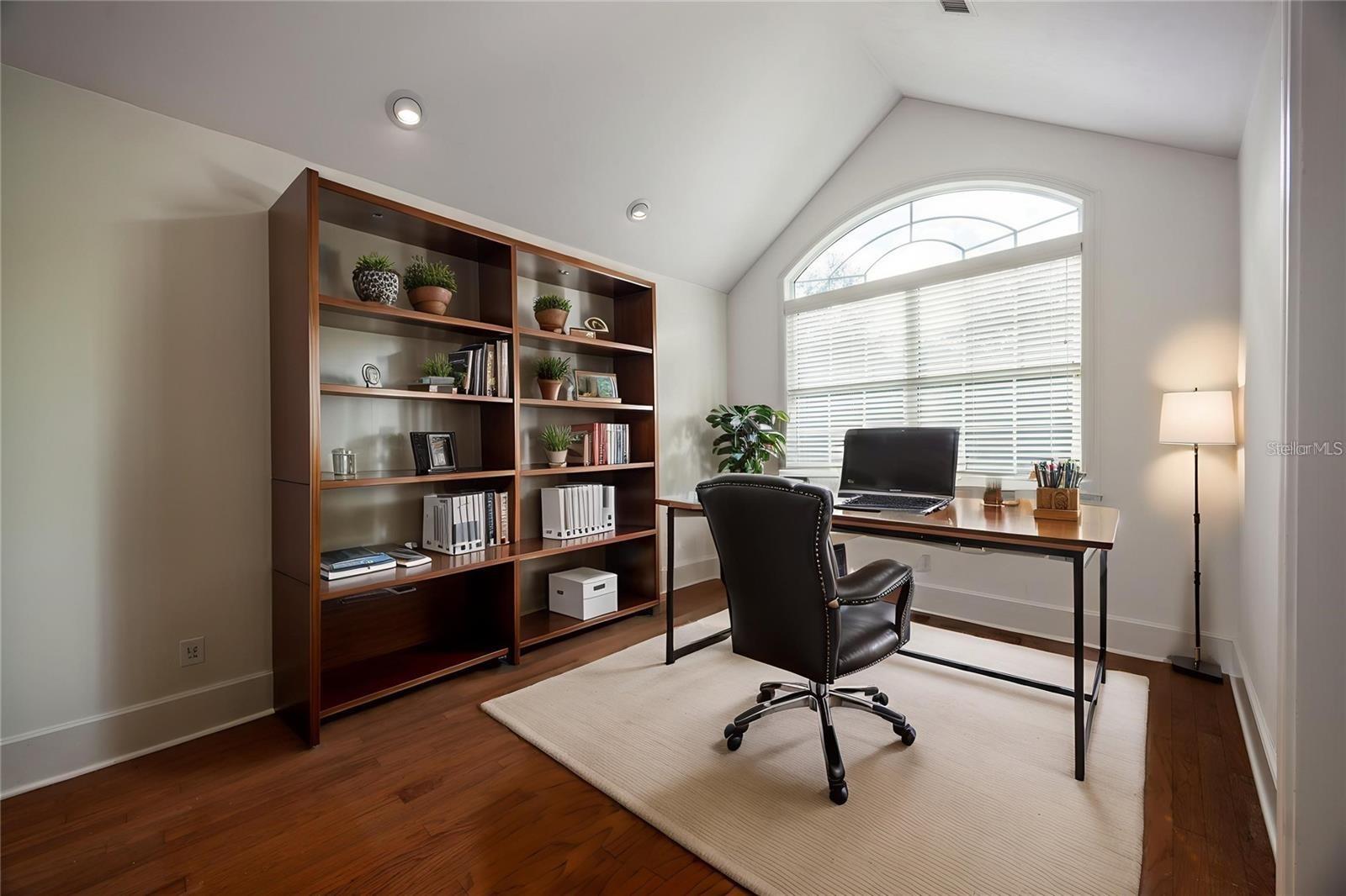 HUNTINGTON PH II - Residential