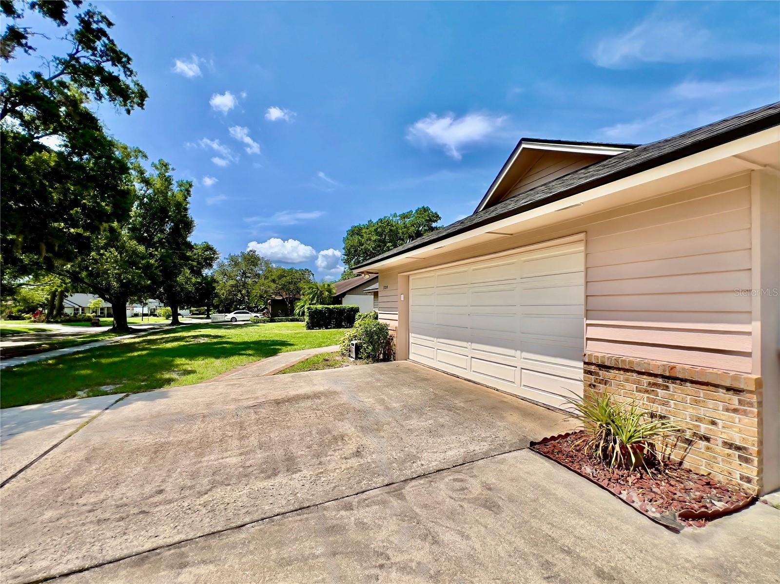 5724 PITCH PINE DRIVE