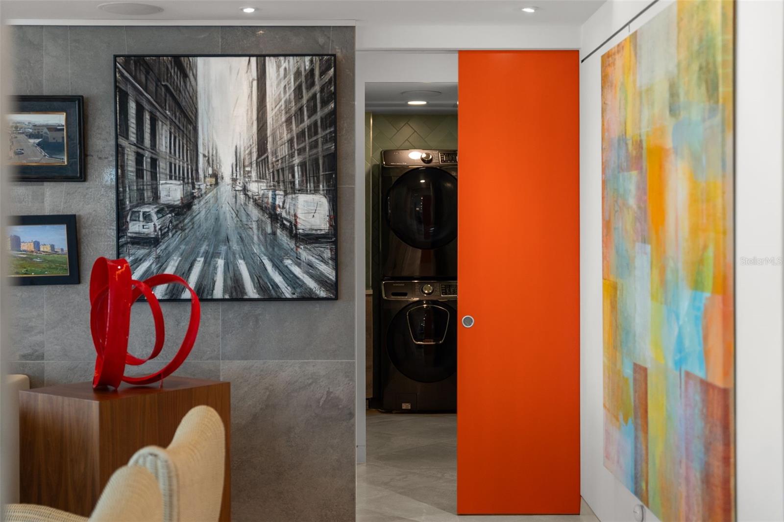 BAY PLAZA - Residential