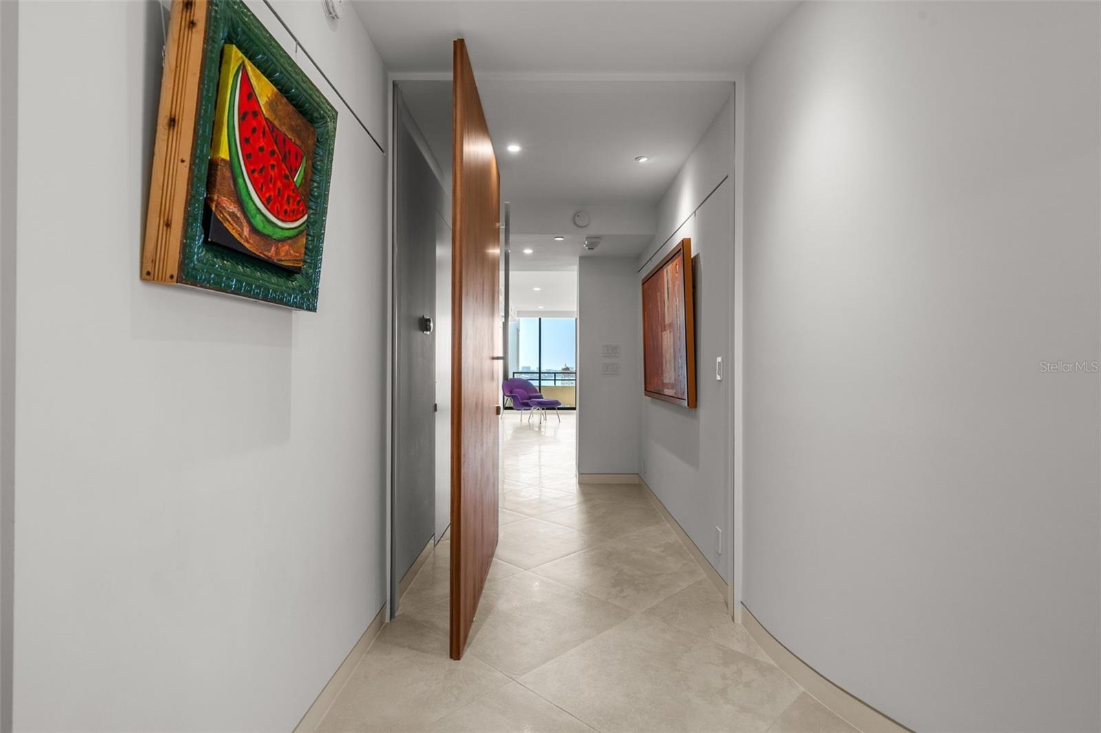 BAY PLAZA - Residential