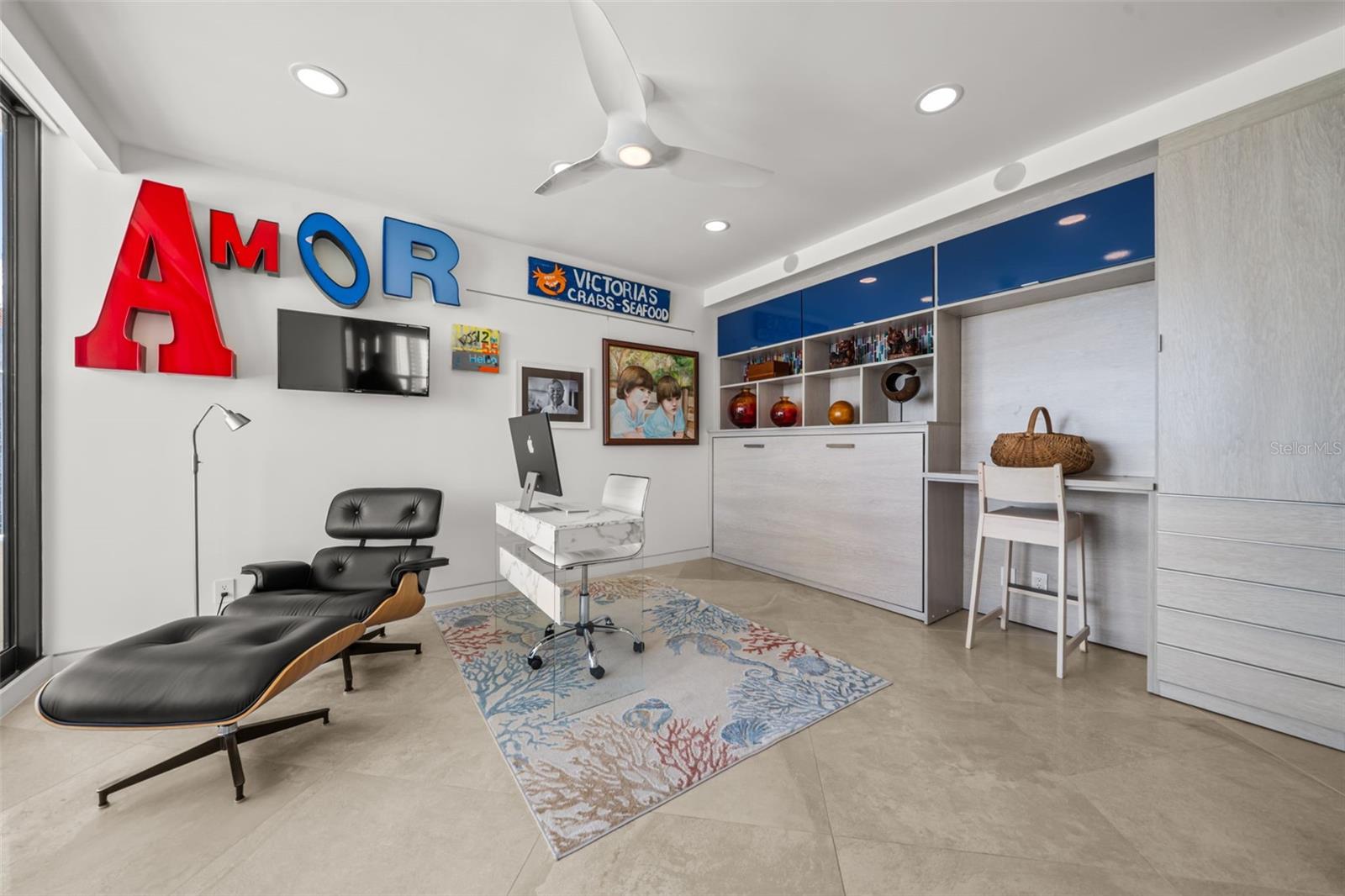 BAY PLAZA - Residential