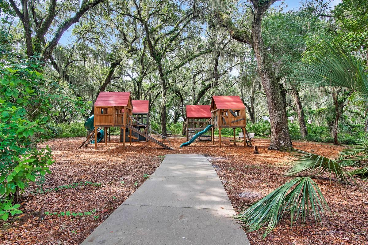 FISHHAWK RANCH WEST PH 1B/1C - Residential