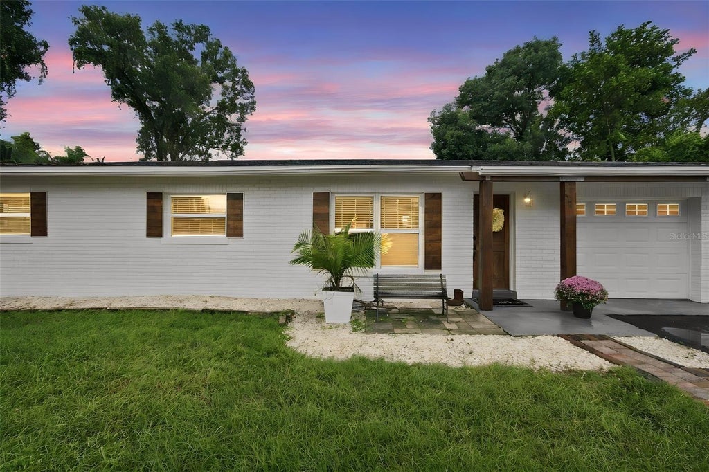 Photo of 11442 86th Avenue, Seminole, FL 33772 (MLS # TB8556455)