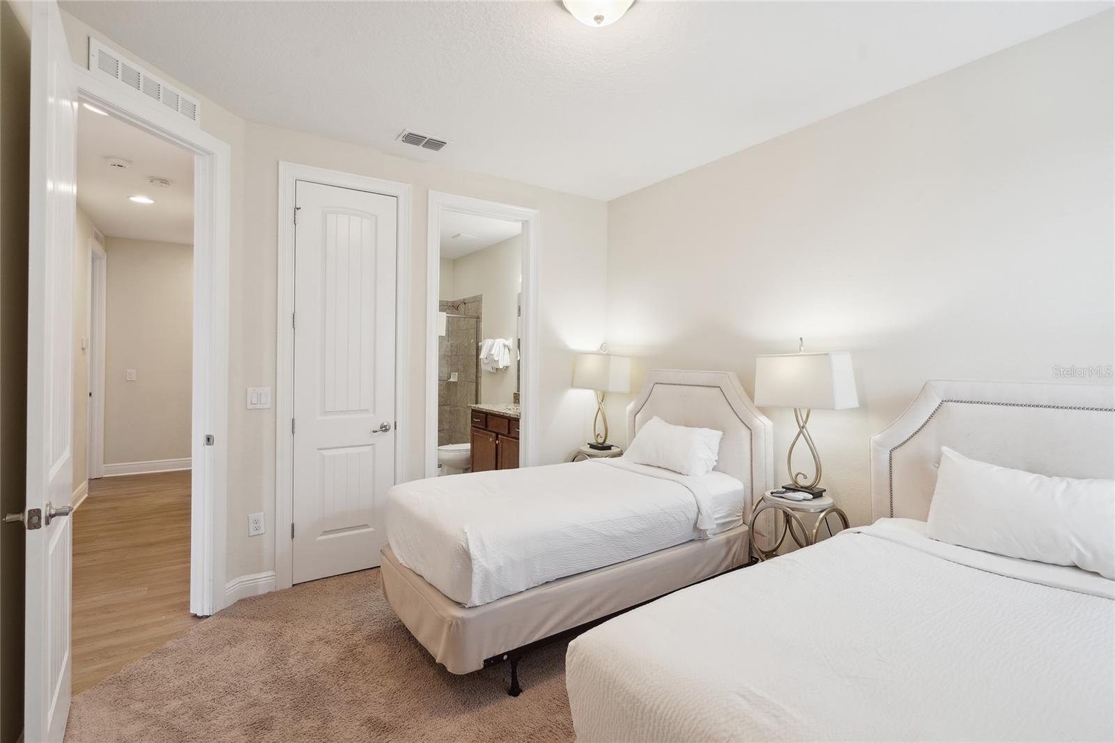 REUNION WEST PH 1 WEST & AMENT CTR RPLT - Residential