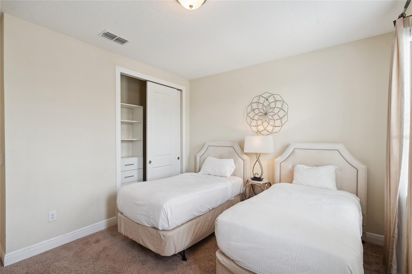 REUNION WEST PH 1 WEST & AMENT CTR RPLT - Residential