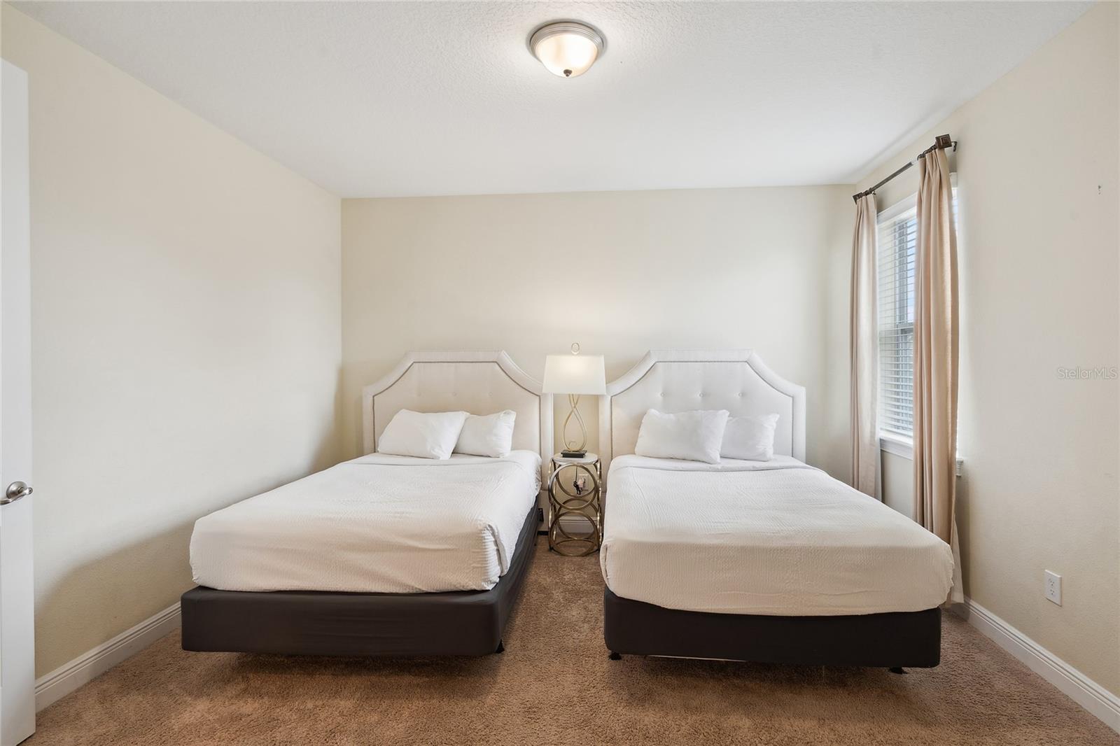 REUNION WEST PH 1 WEST & AMENT CTR RPLT - Residential