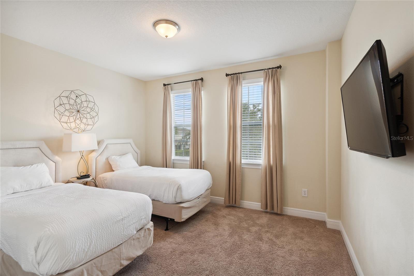 REUNION WEST PH 1 WEST & AMENT CTR RPLT - Residential