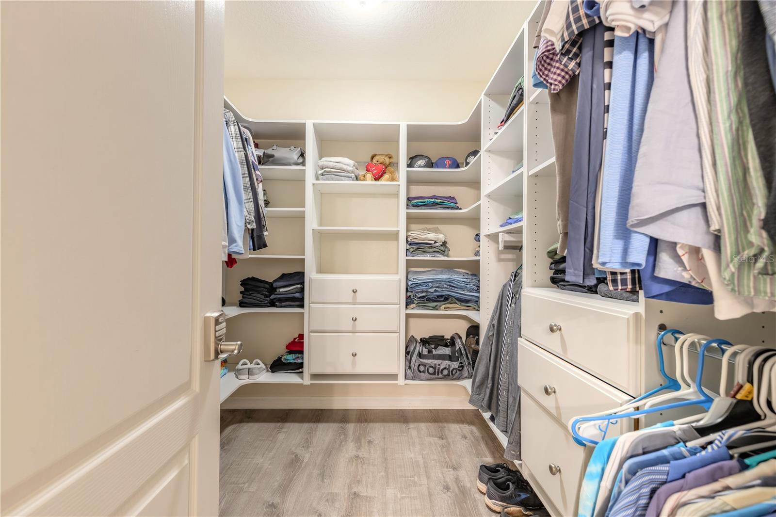 SABAL LAKES - Residential