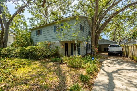 A home in TAMPA