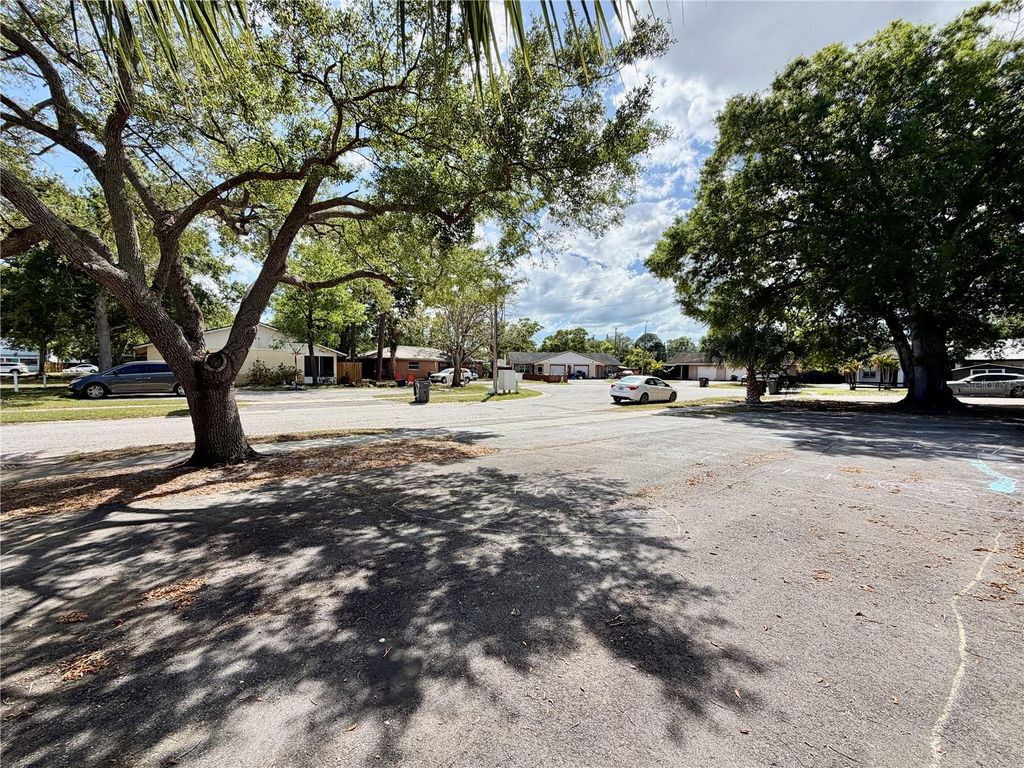 Photo of 2761 62nd Terrace N #B, St Petersburg, FL 33702 (MLS # TB8494089)