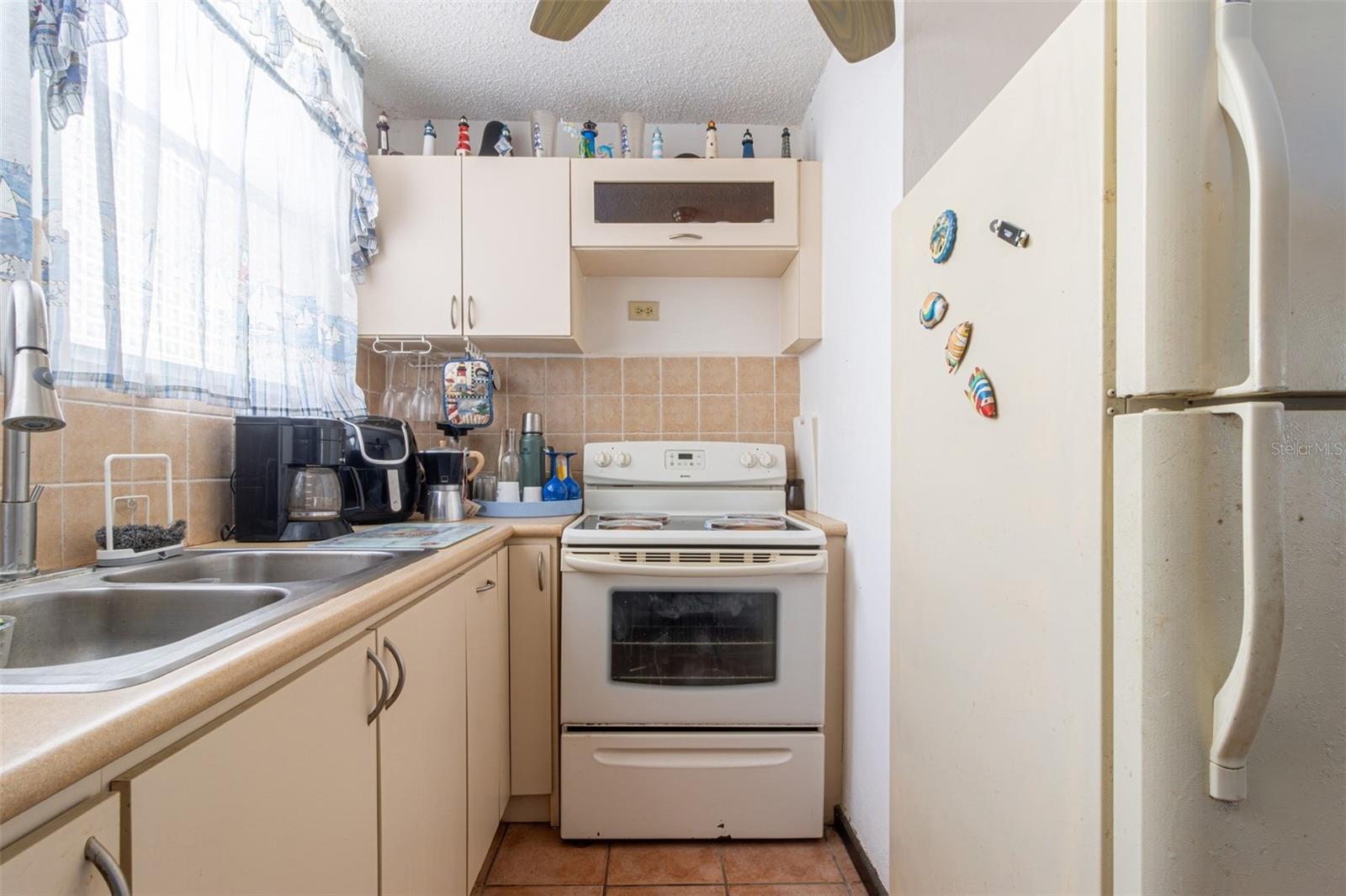 CONDOMINIO VILLA CARACOLES - Residential