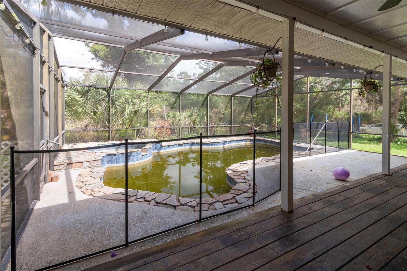 RIVER PALMS - Residential