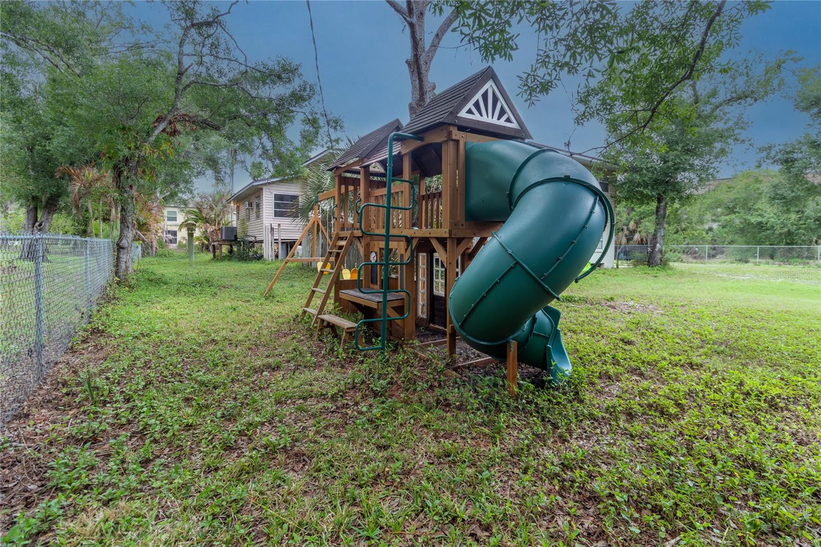 RIVER PALMS - Residential