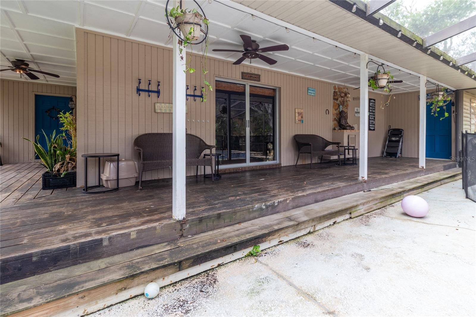 RIVER PALMS - Residential