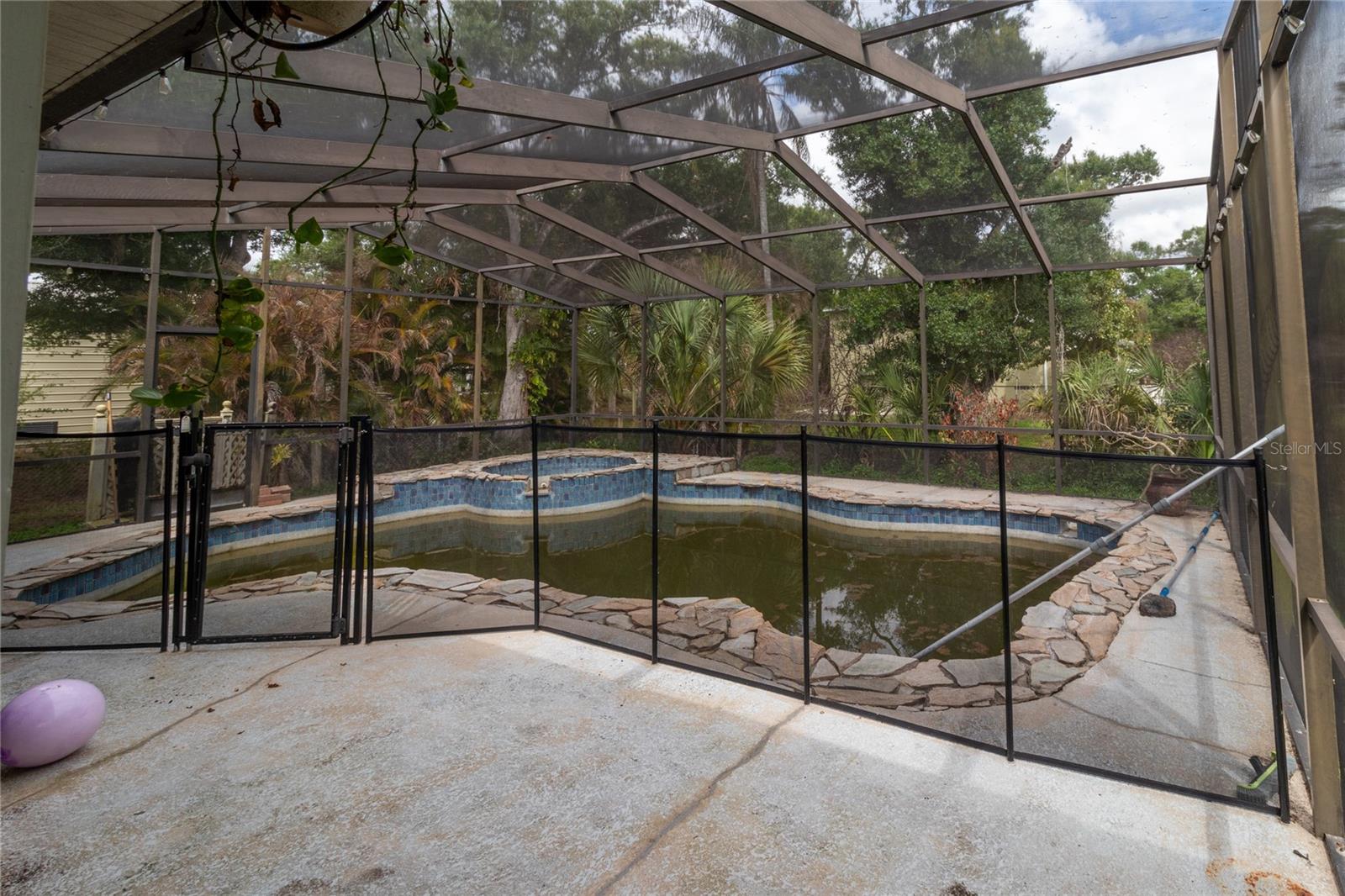 RIVER PALMS - Residential