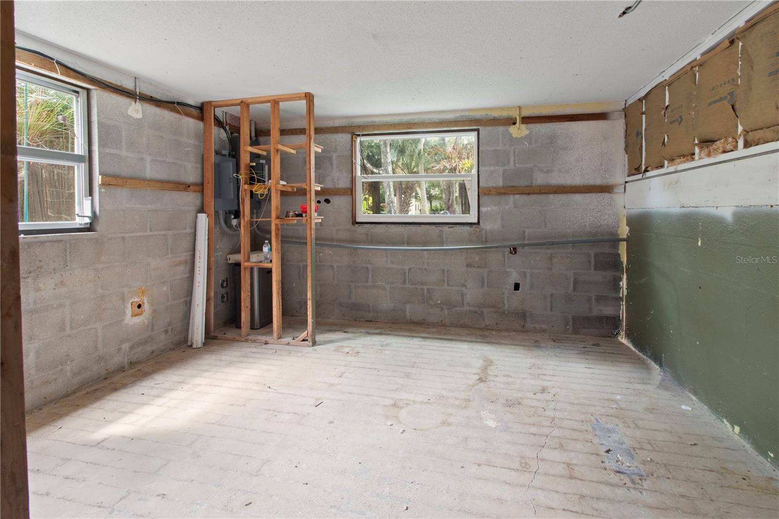 RIVER PALMS - Residential