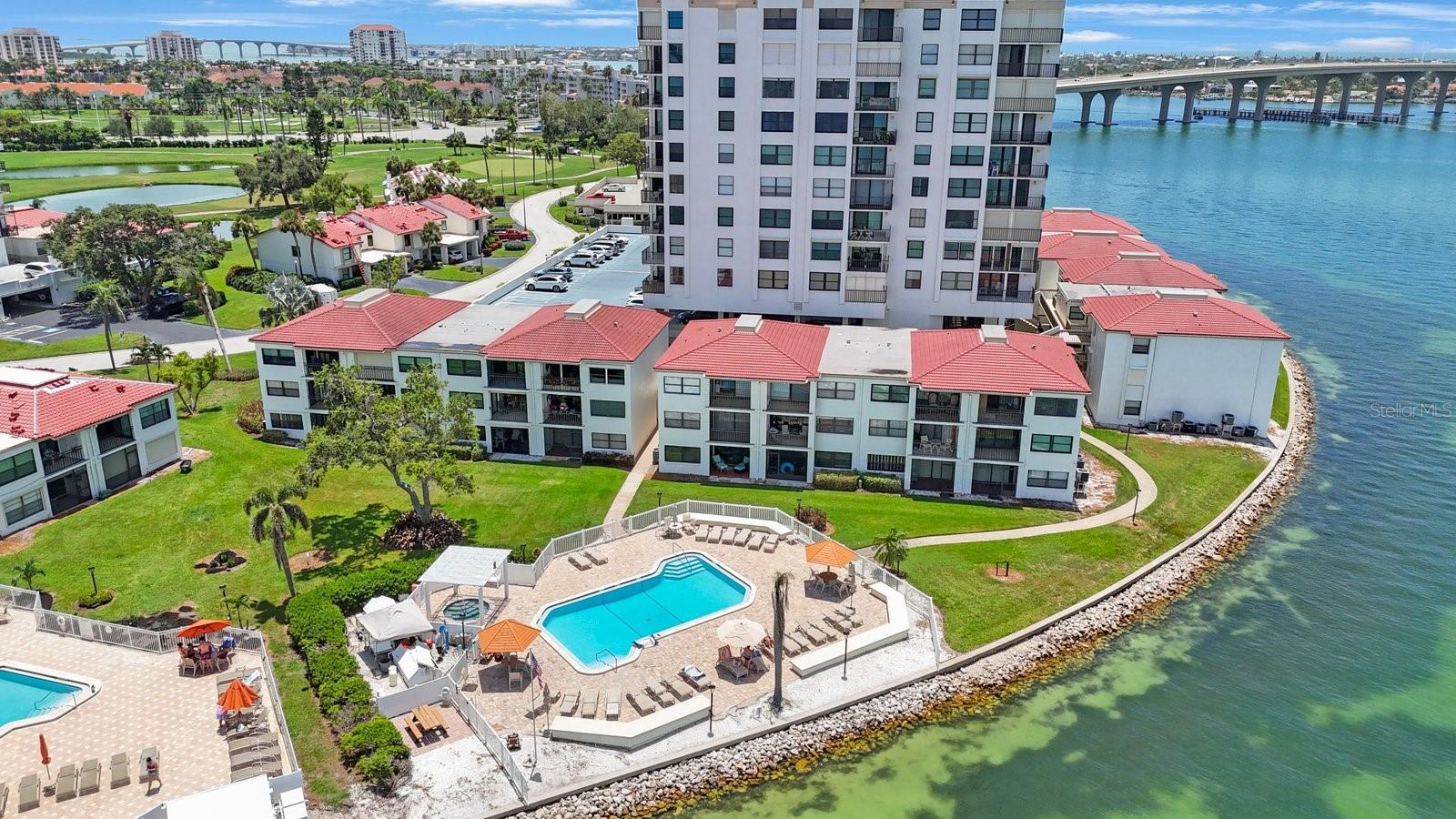 6265 SUN BOULEVARD 112