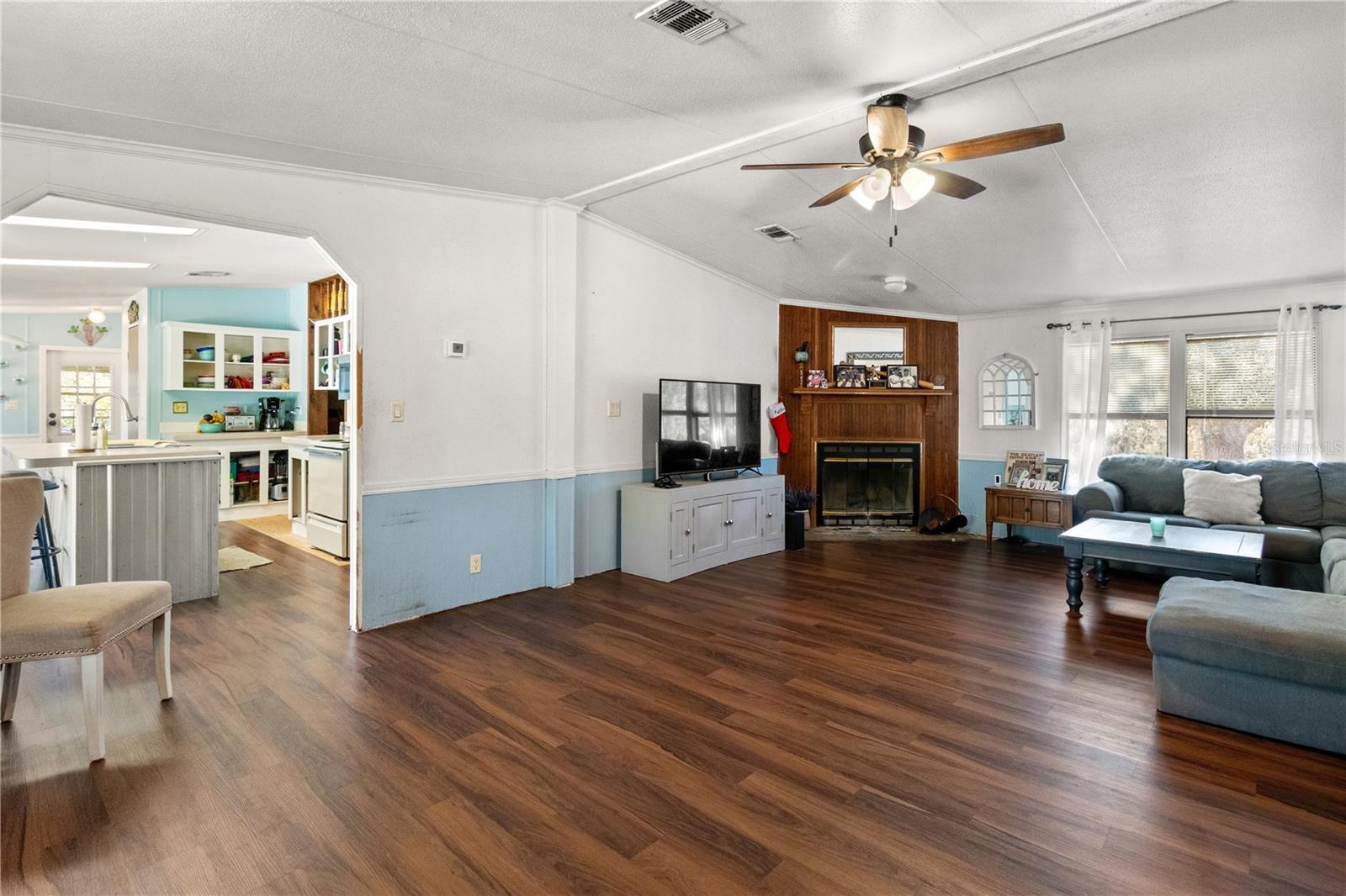 WILLISTON HLNDS - Residential