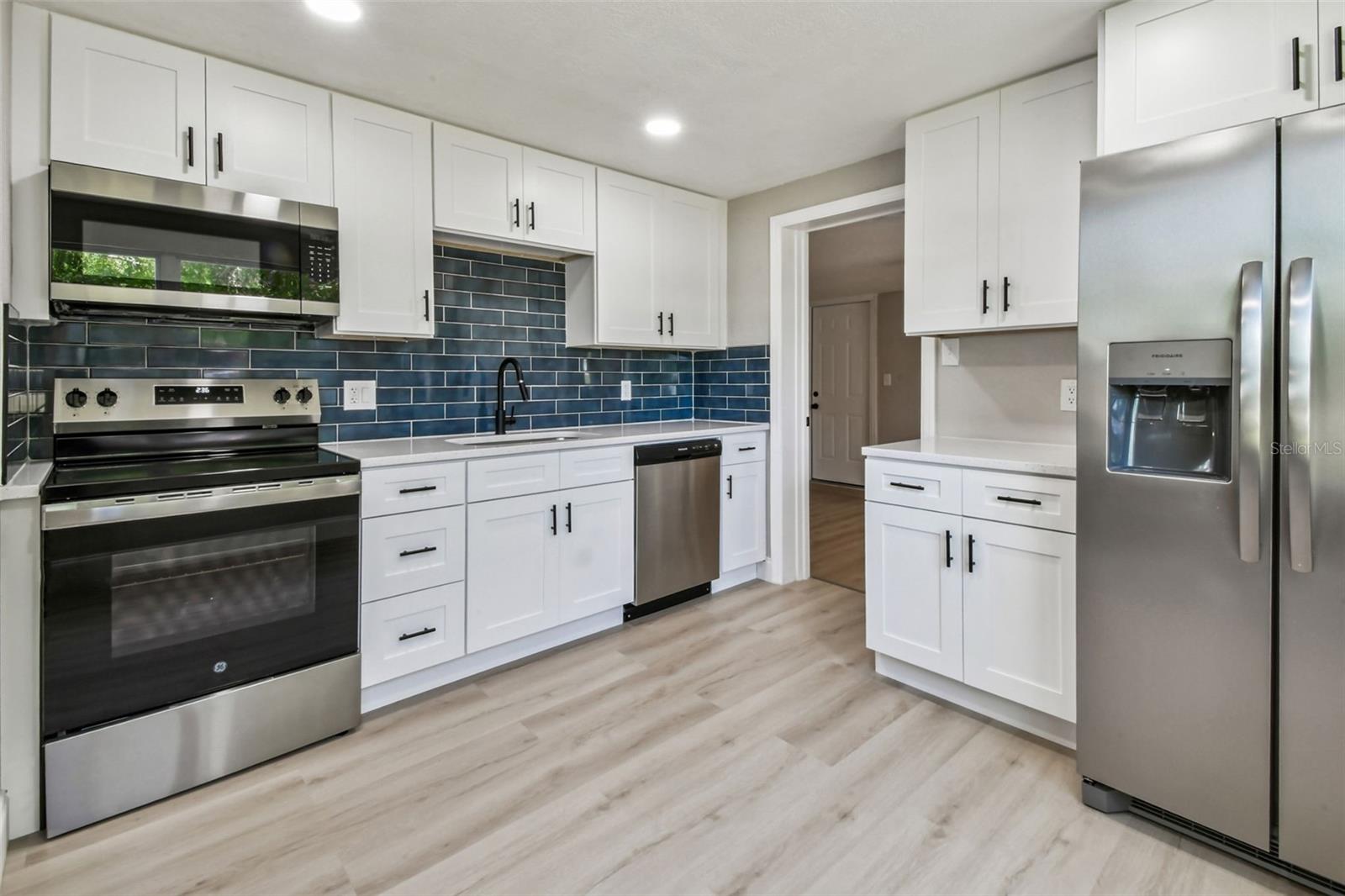SULTANA GLADE - Residential