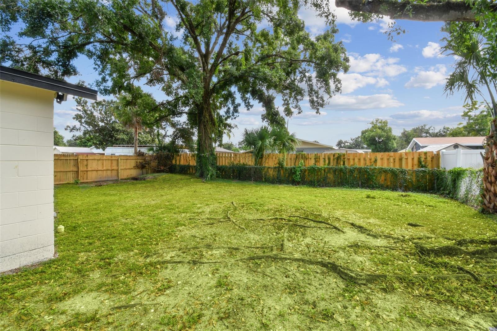 SULTANA GLADE - Residential
