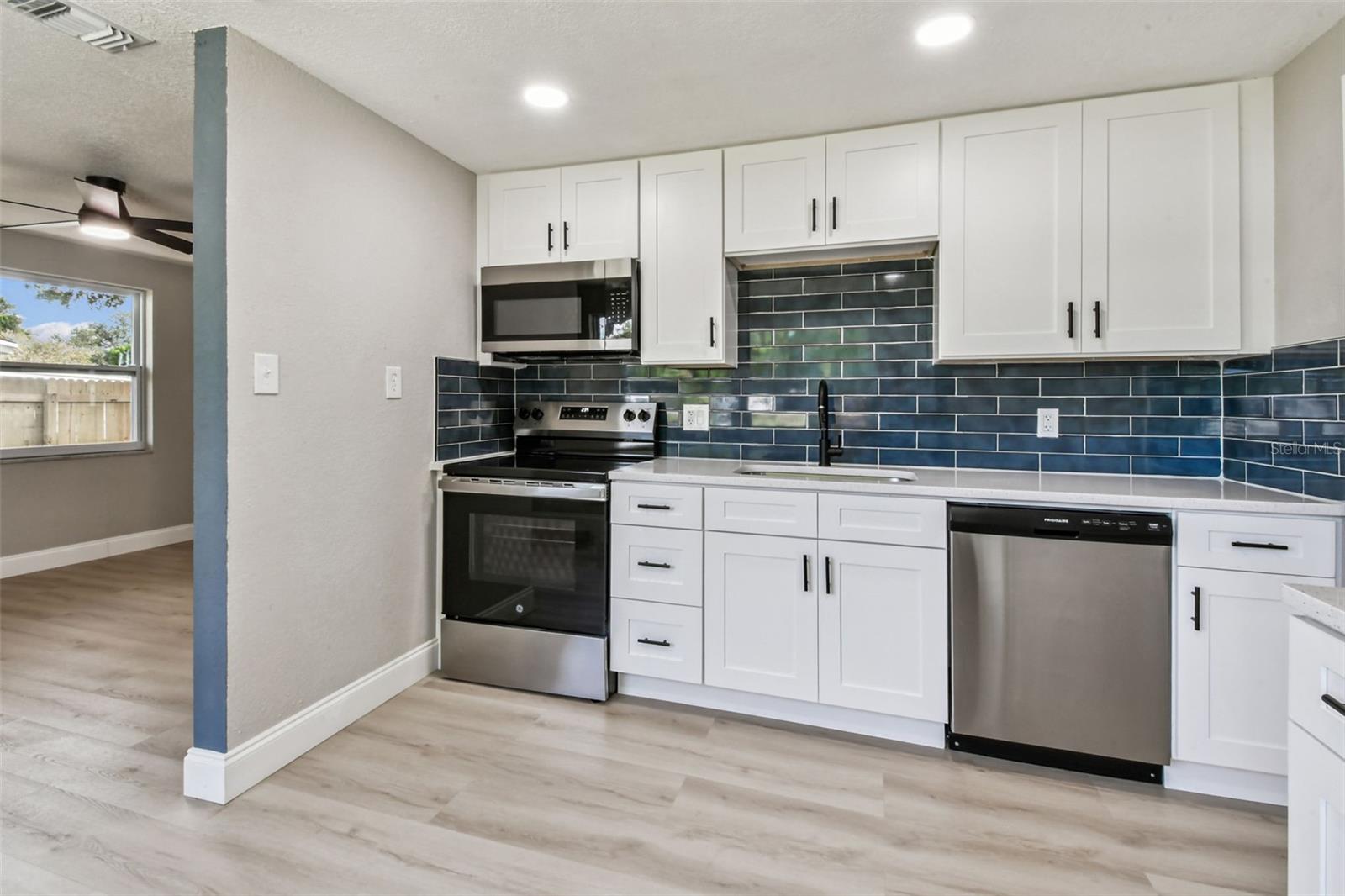 SULTANA GLADE - Residential