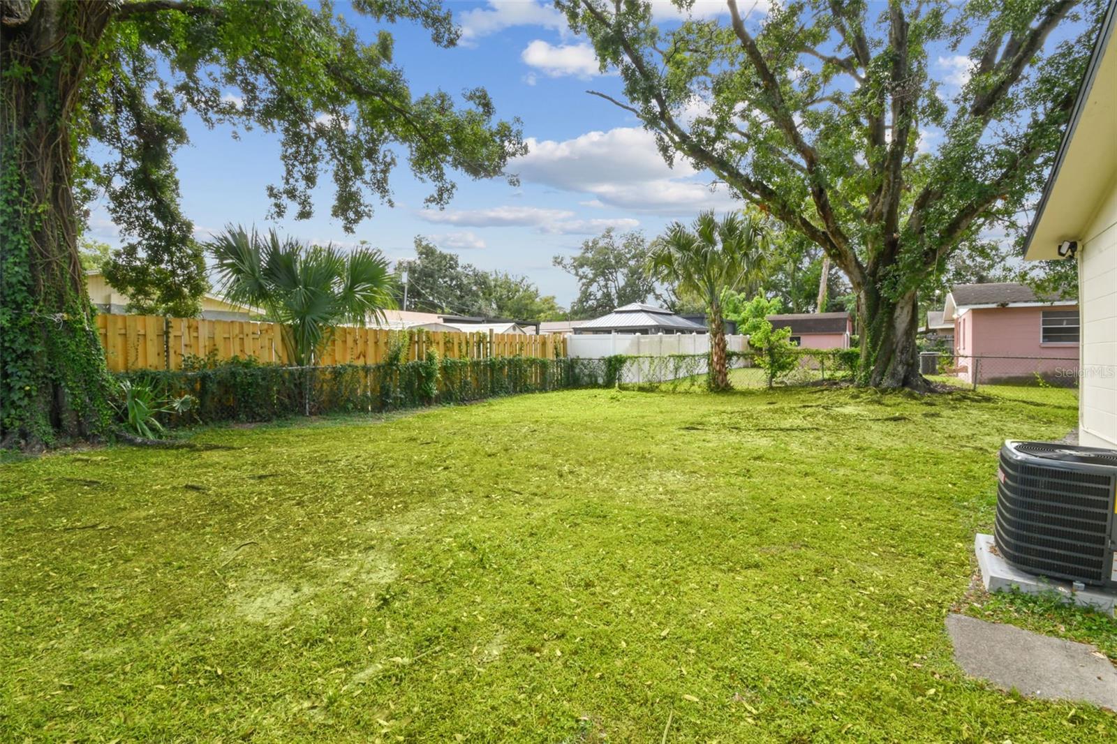 SULTANA GLADE - Residential