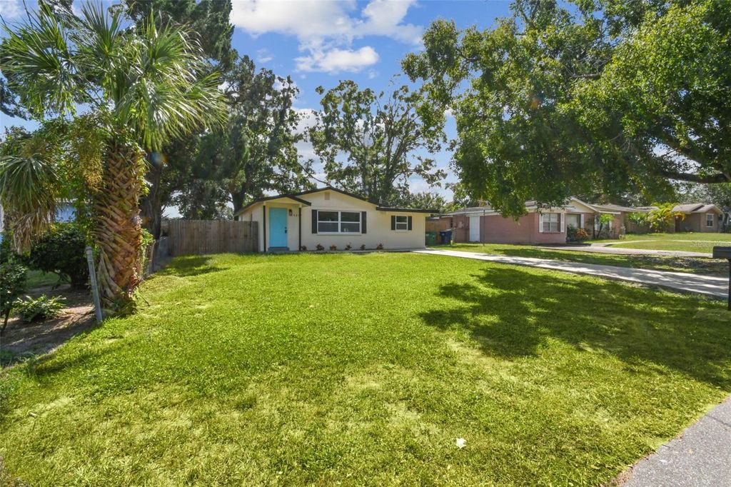 Photo of 4207 E Paris Street, Tampa, FL 33610 (MLS # TB8434939)