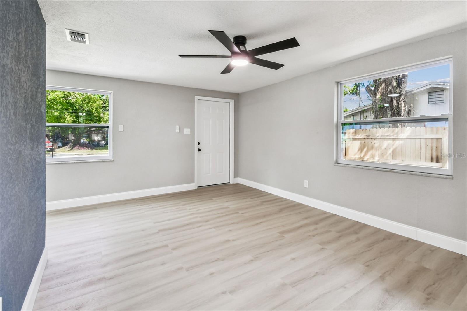 SULTANA GLADE - Residential
