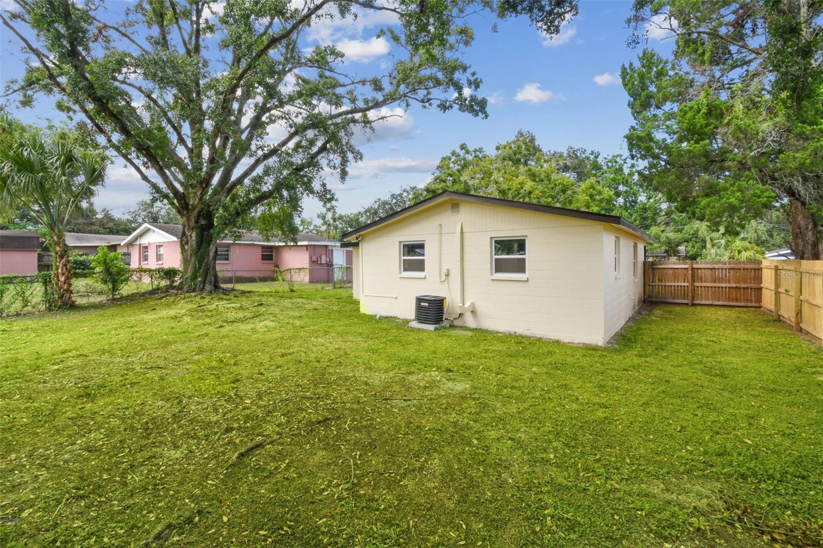 SULTANA GLADE - Residential
