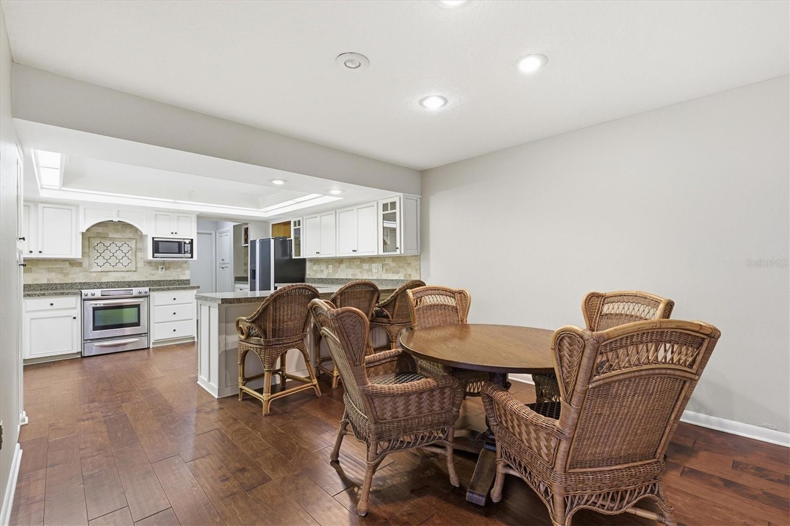 VILLAS AT CYPRESS RUN - Residential