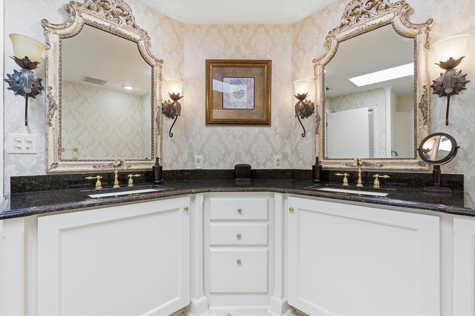 VILLAS AT CYPRESS RUN - Residential