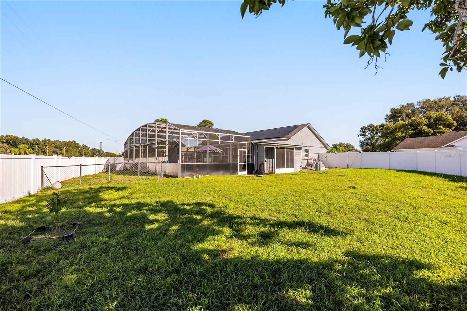 COUNTRY CHASE UNIT 1 - Residential