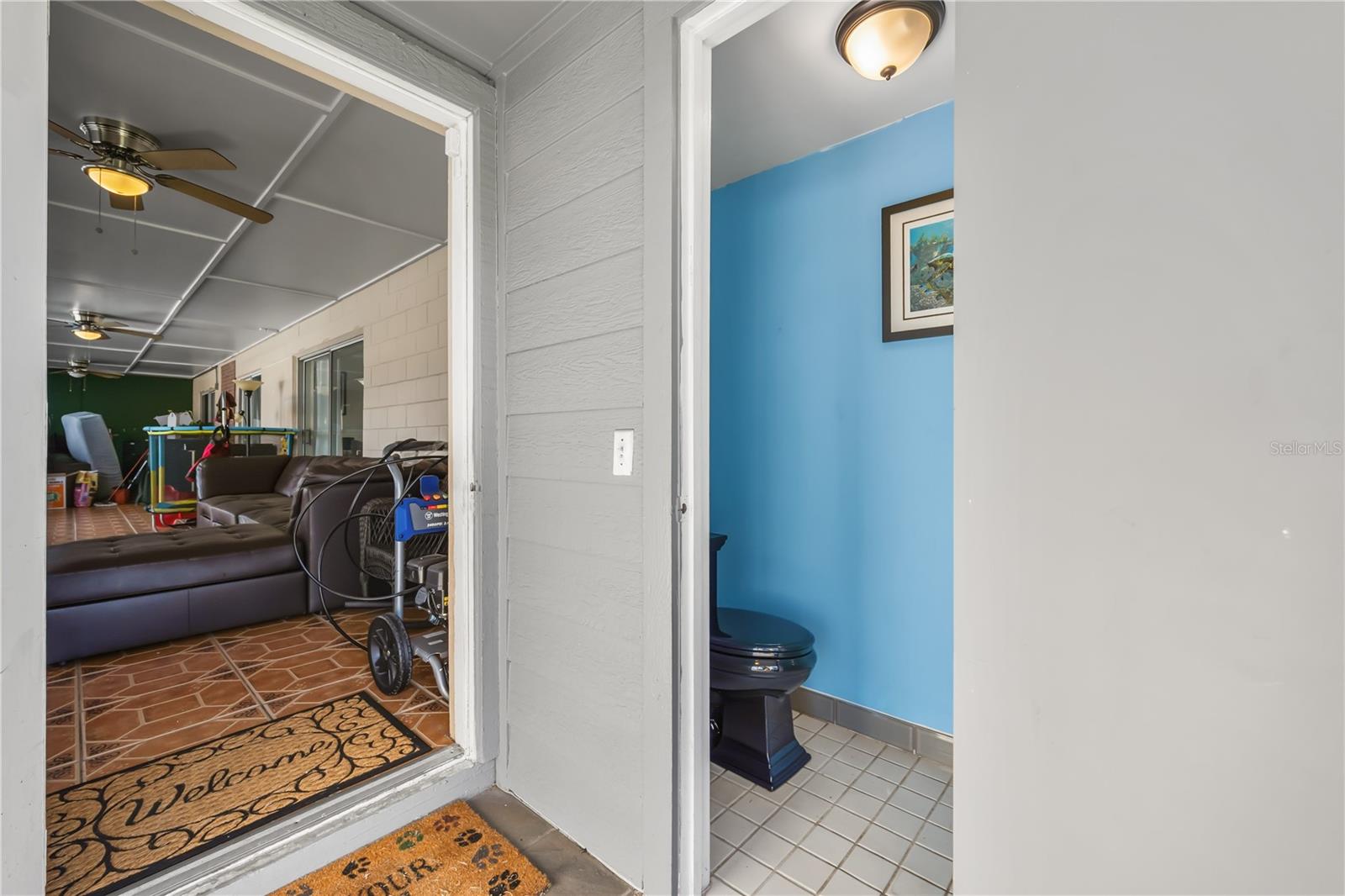 COUNTRY CHASE UNIT 1 - Residential