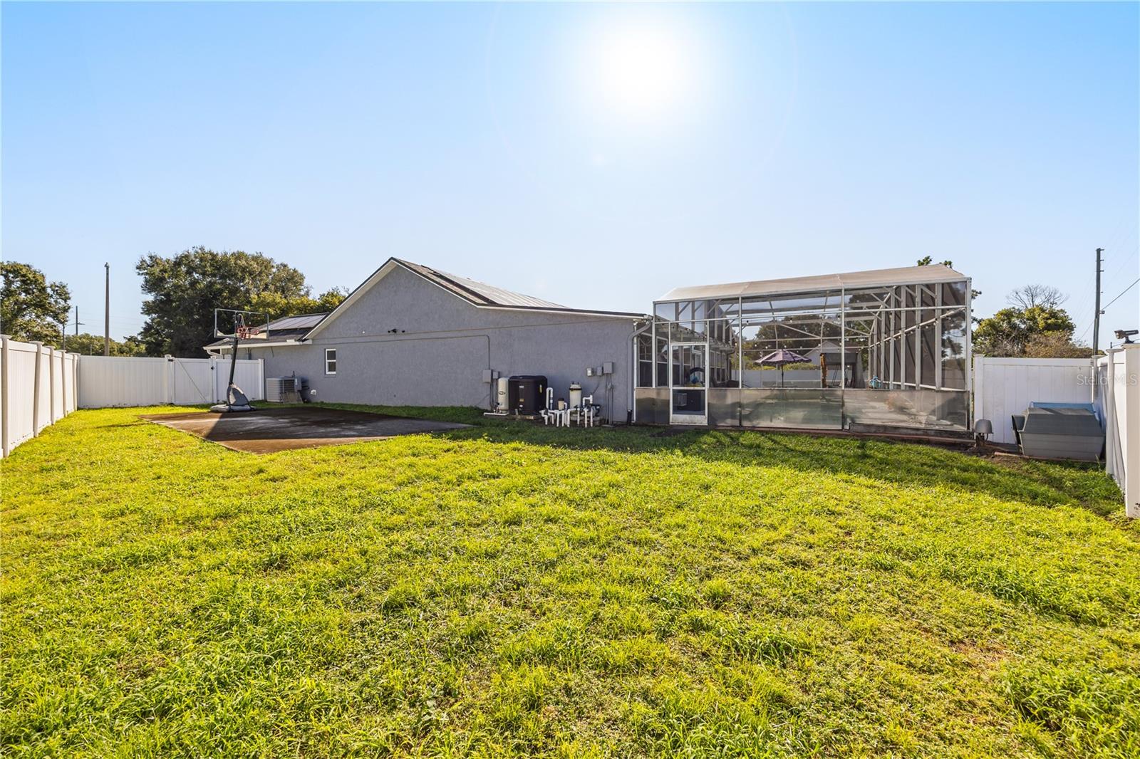 COUNTRY CHASE UNIT 1 - Residential