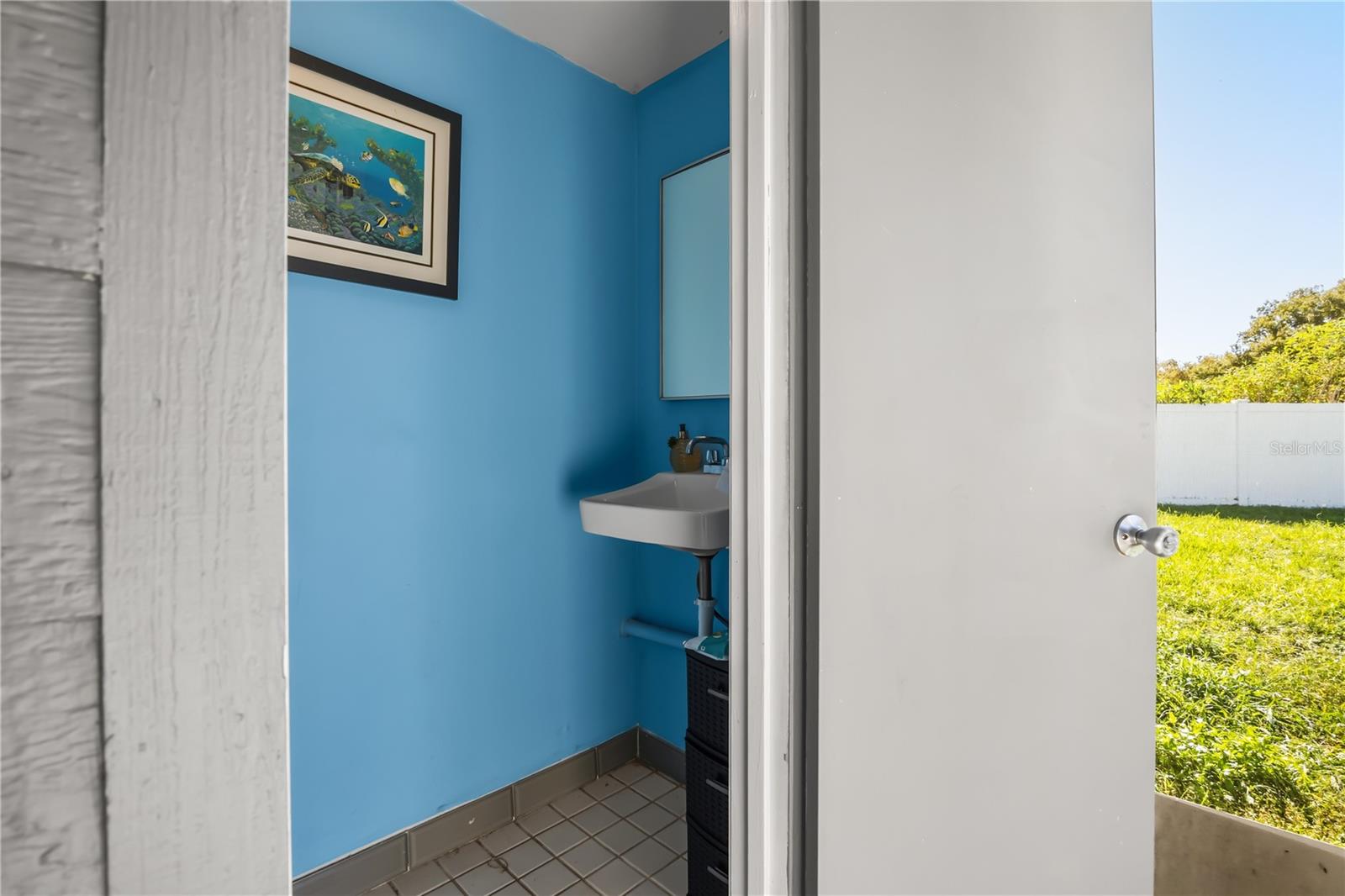 COUNTRY CHASE UNIT 1 - Residential