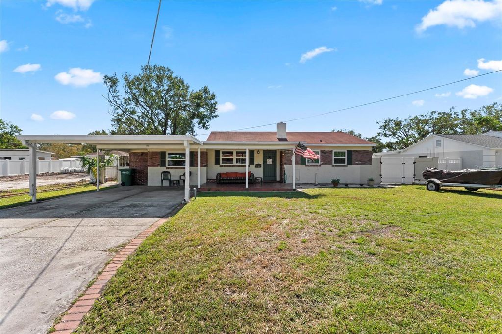 Photo of 3112 W Dewey Street, Tampa, FL 33607 (MLS # TB8453677)