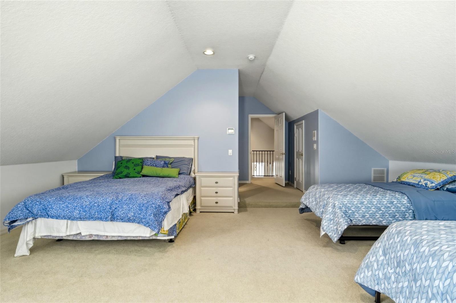 TURTLE CREEK - Residential