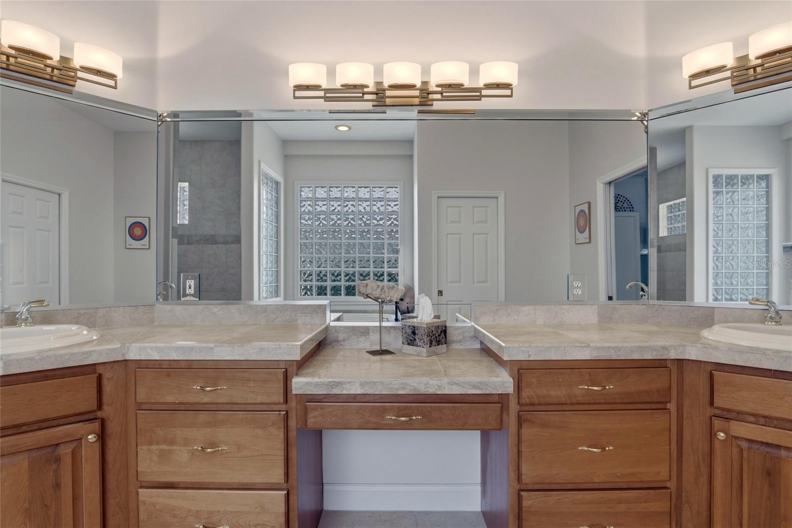 TURTLE CREEK - Residential