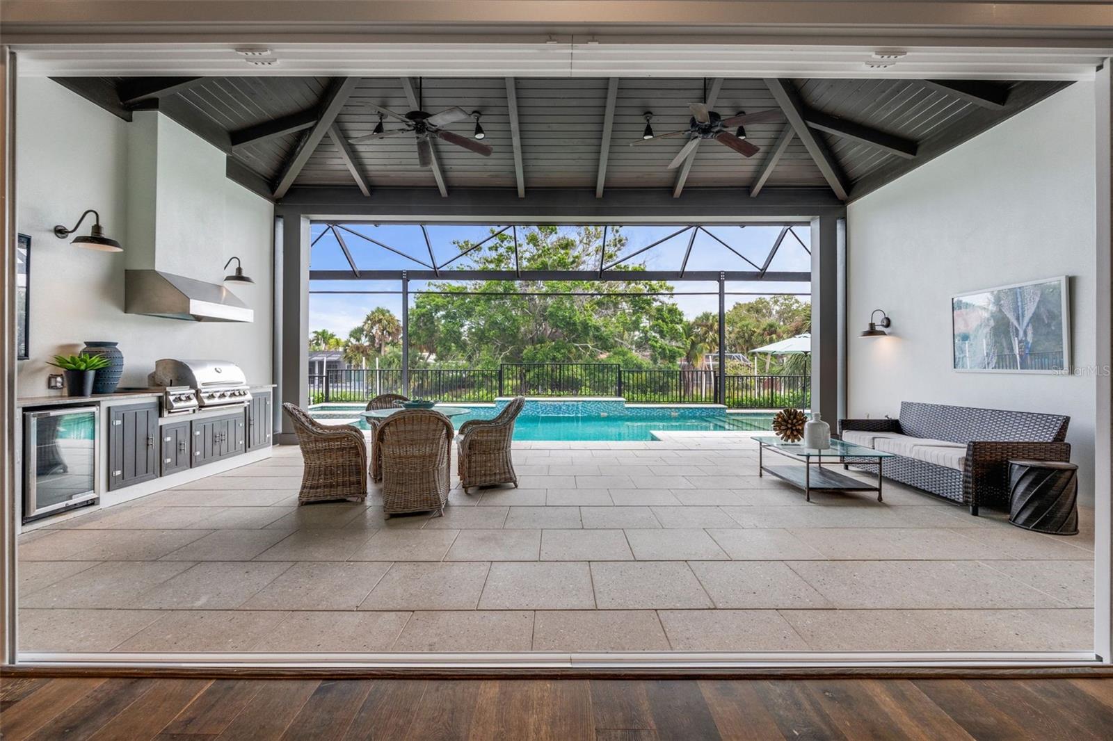 SIESTA ISLES - Residential