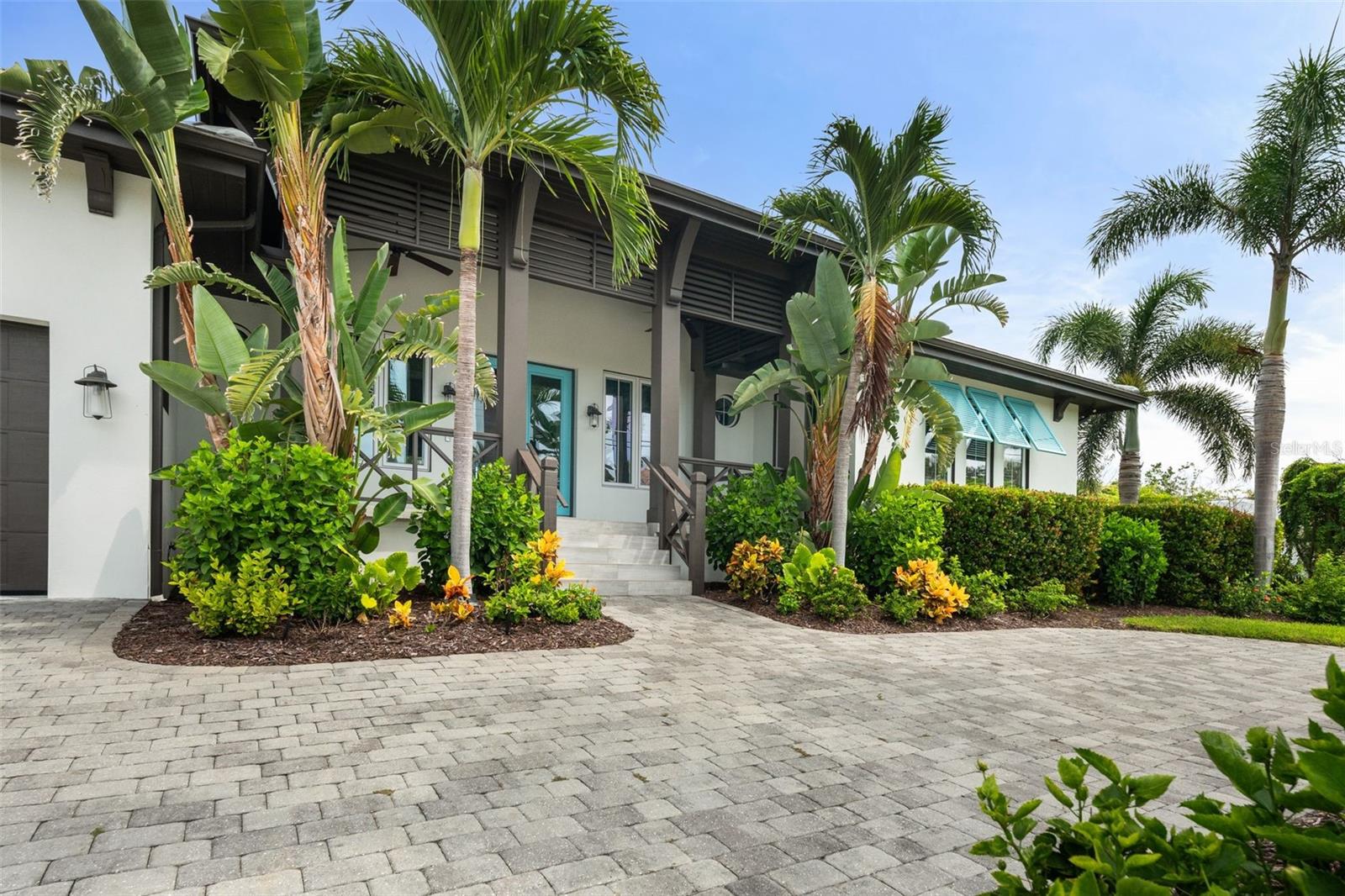 SIESTA ISLES - Residential