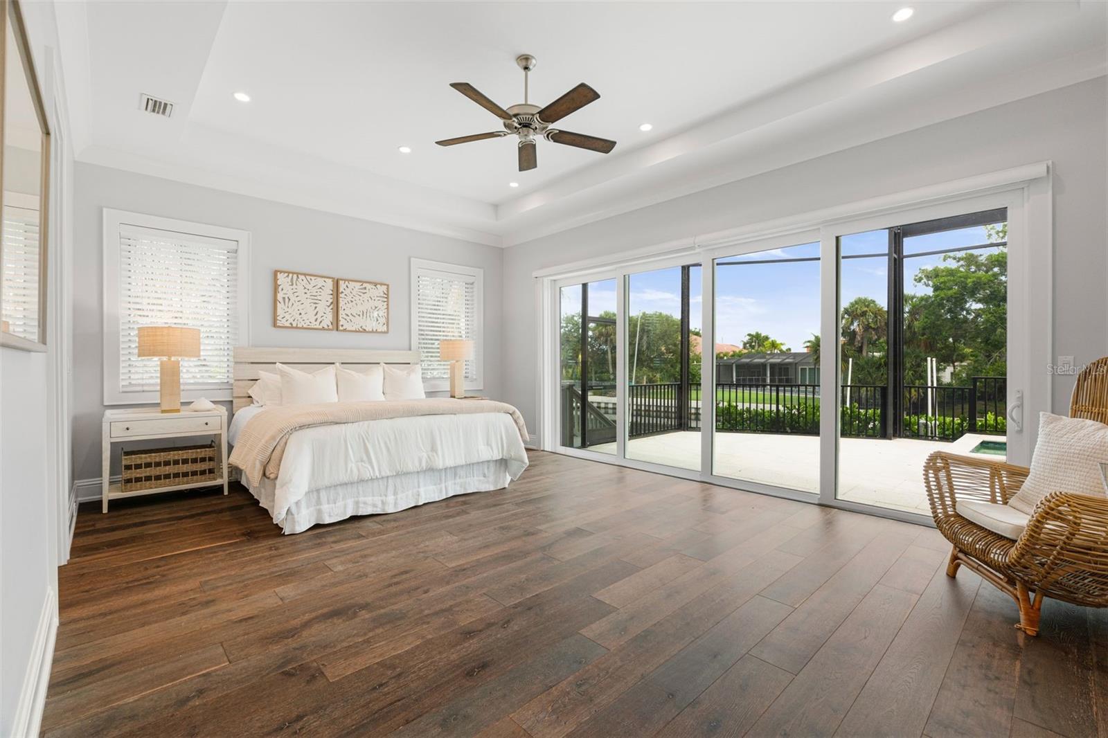 SIESTA ISLES - Residential