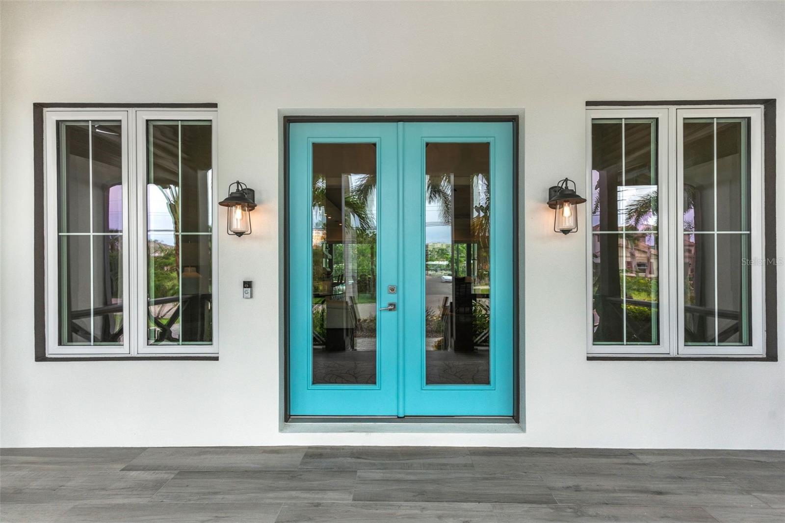 SIESTA ISLES - Residential