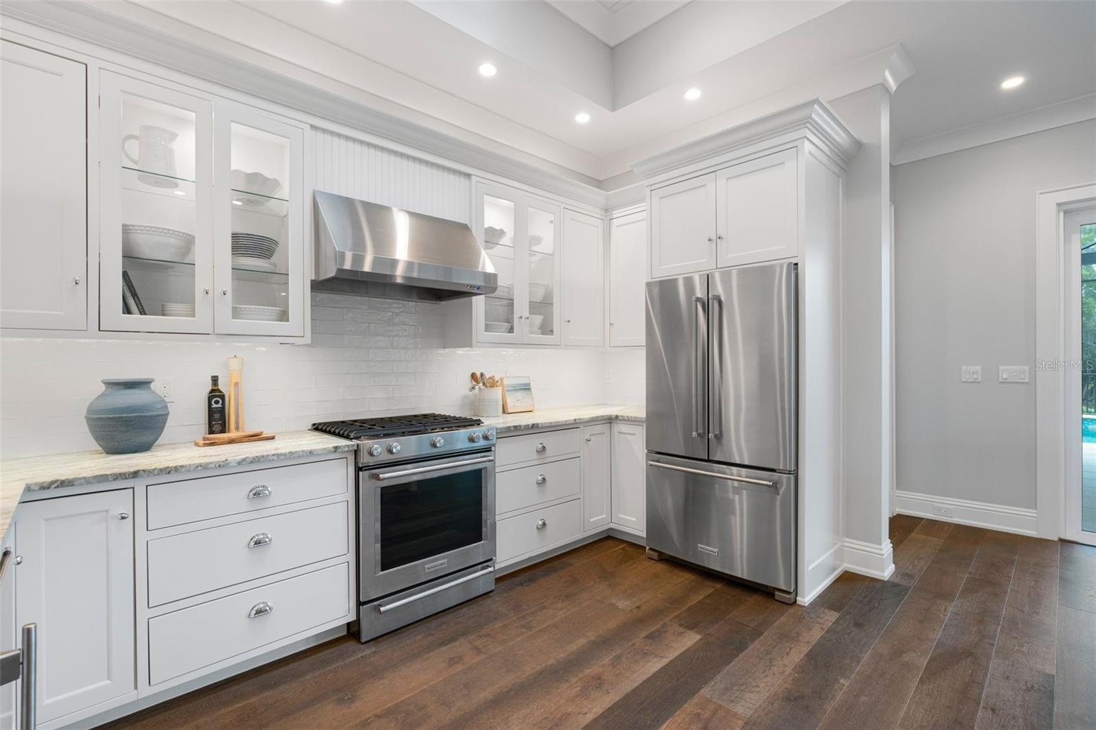 SIESTA ISLES - Residential