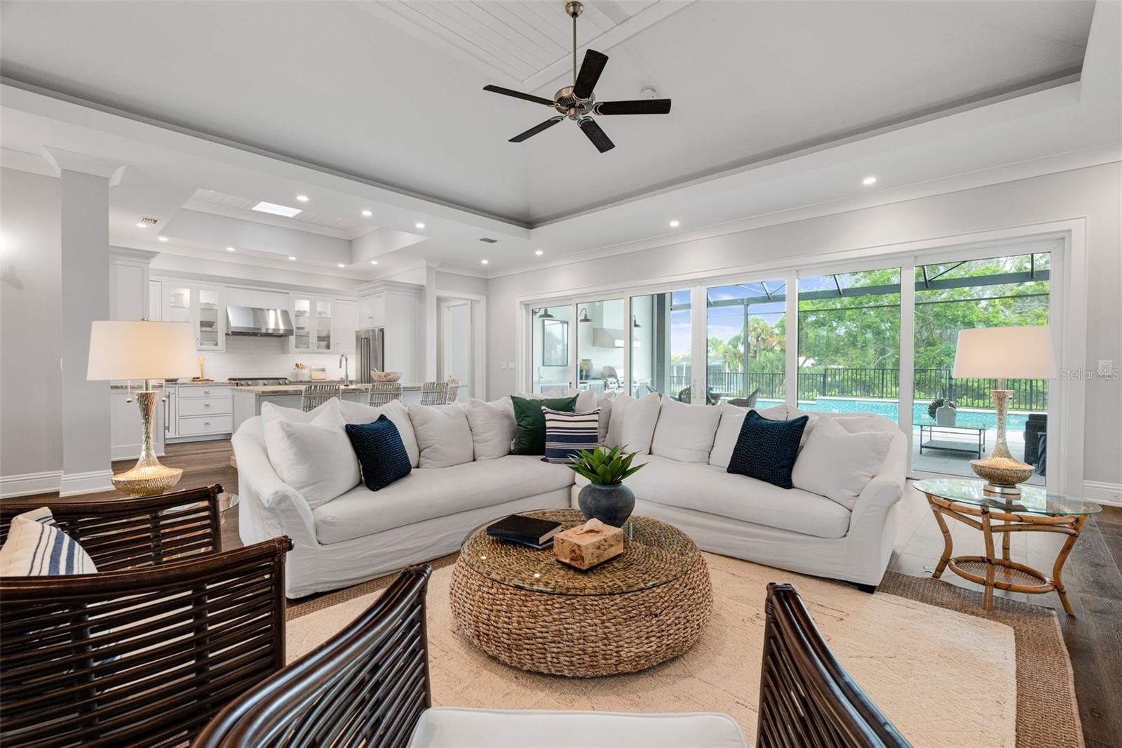 SIESTA ISLES - Residential