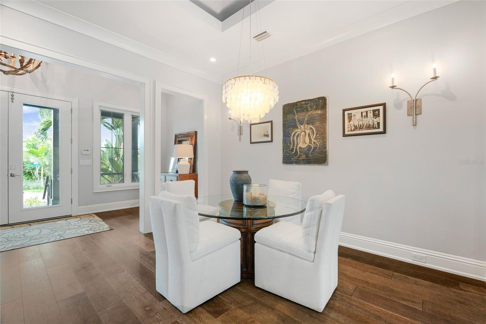 SIESTA ISLES - Residential