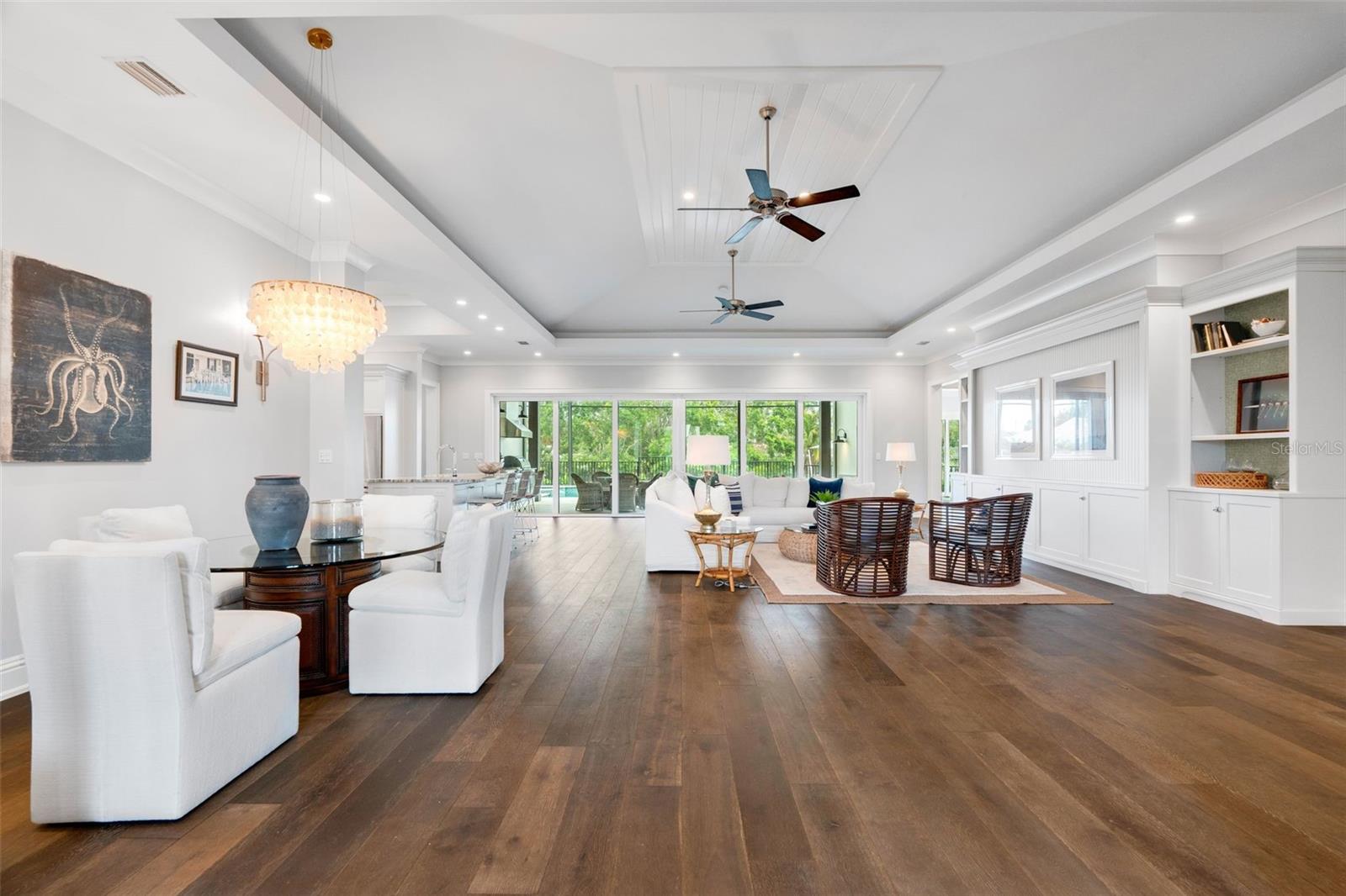 SIESTA ISLES - Residential