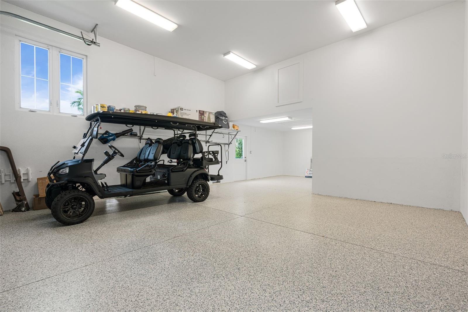 SIESTA ISLES - Residential