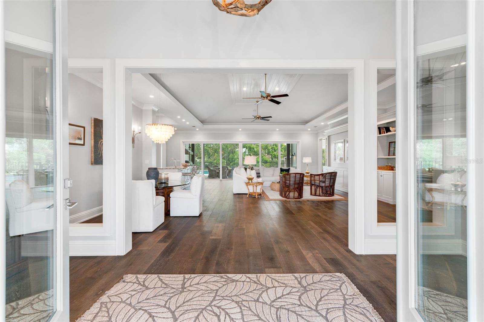 SIESTA ISLES - Residential