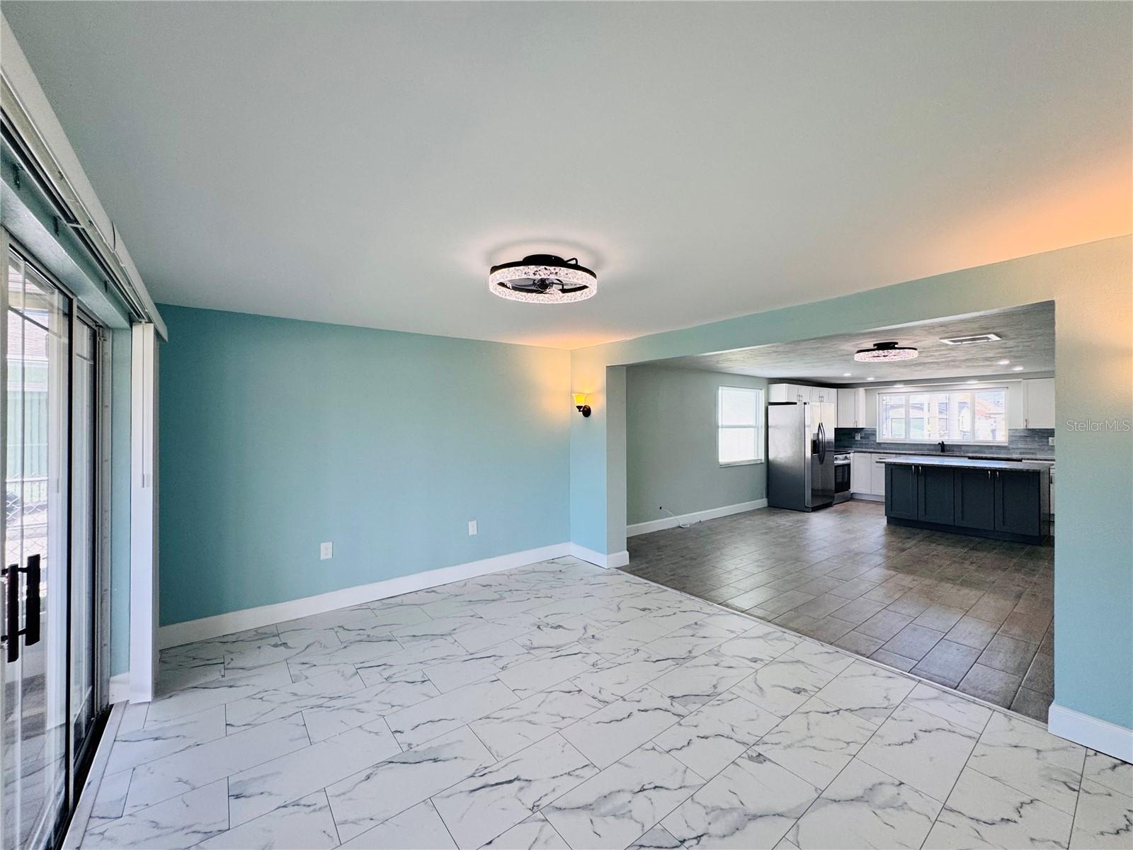 FLOR A MAR - Residential